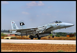 Illustration for article titled The Amazing Saga Of How Israel Turned Its F-15s Into Multi-Role Bombers